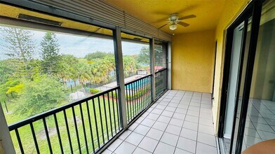 Building Photo - 2091 Coral Ridge Dr