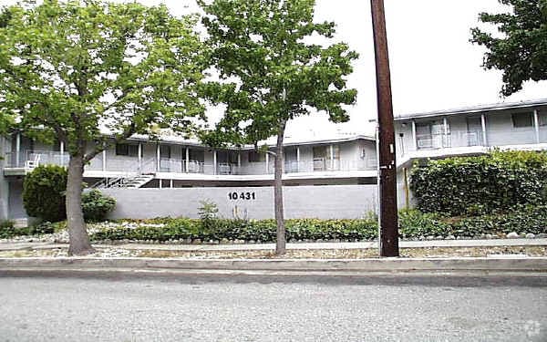 Primary Photo - 10431 Kailua Ln