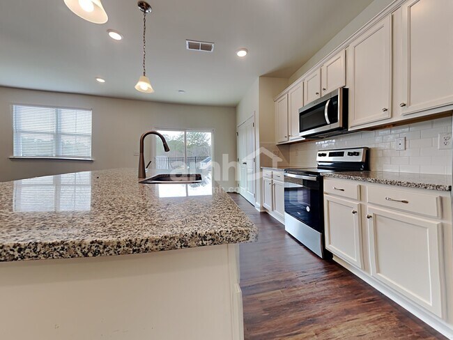 Foto del edificio - 841 Headland Wy