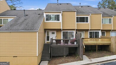 Building Photo - 220 Yuba Walk