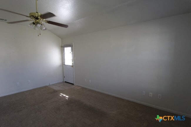 Building Photo - 4107 Primrose Dr