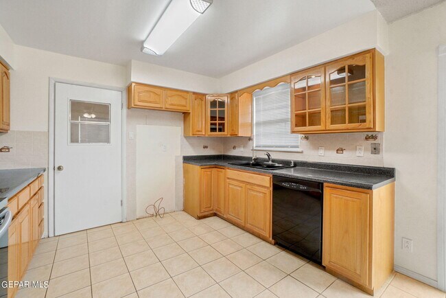 Foto del edificio - 4113 Blackstone Ct