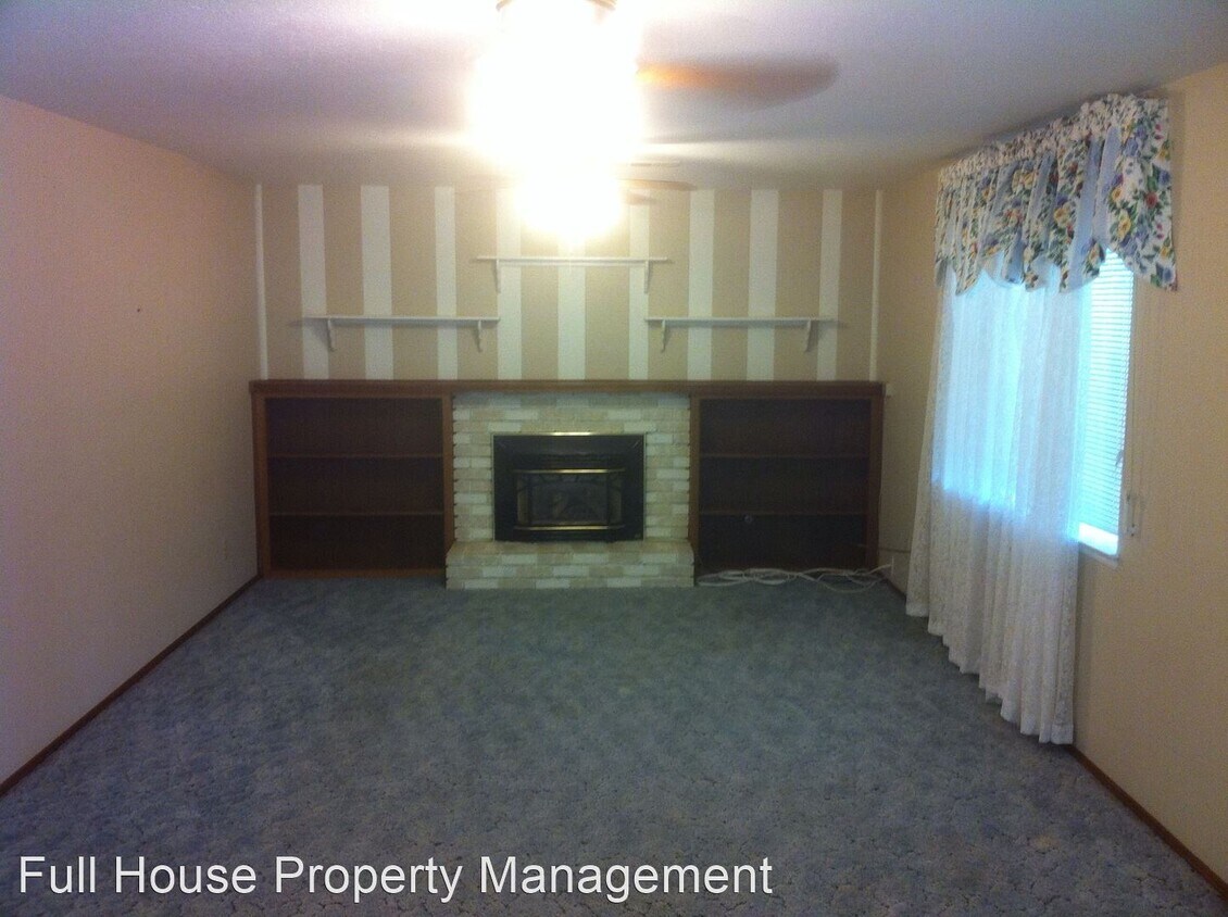 Building Photo - 3 br, 2 bath House - 641 Theta