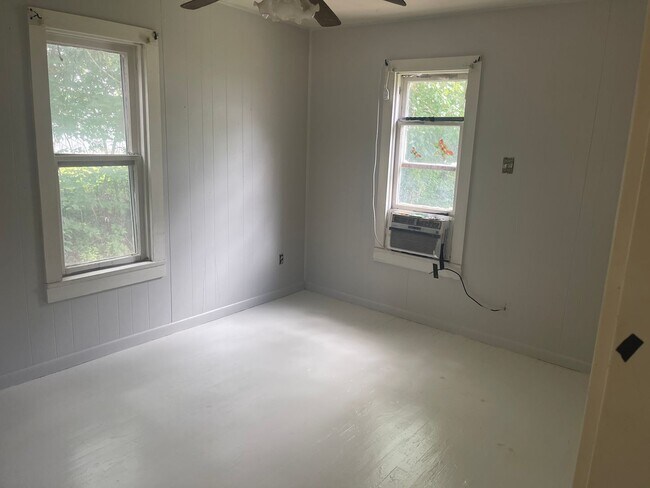 Foto del edificio - $495 - 1 bed 1 bath - Single Family Home