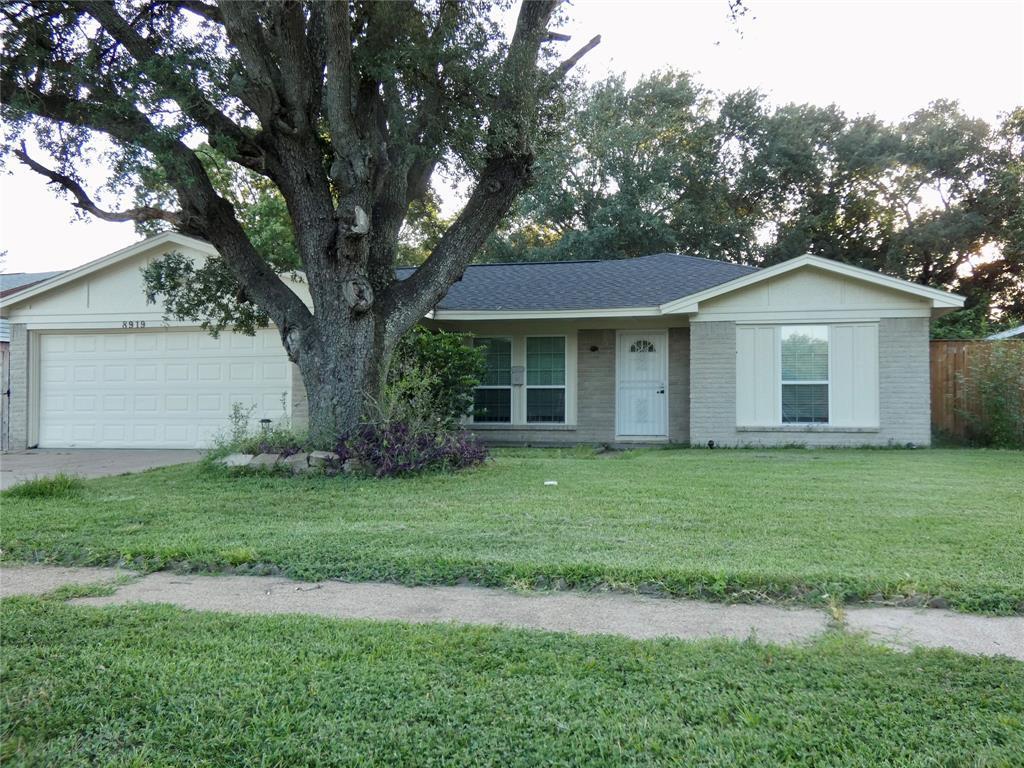 Foto principal - 8919 Winding River Dr