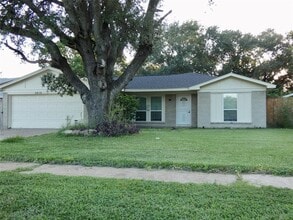 Building Photo - 8919 Winding River Dr