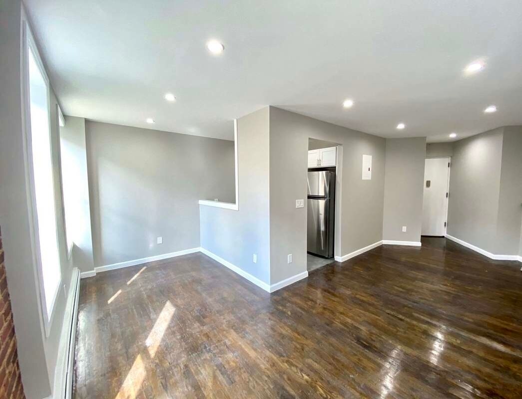 Foto principal - 2337 Andrews Ave