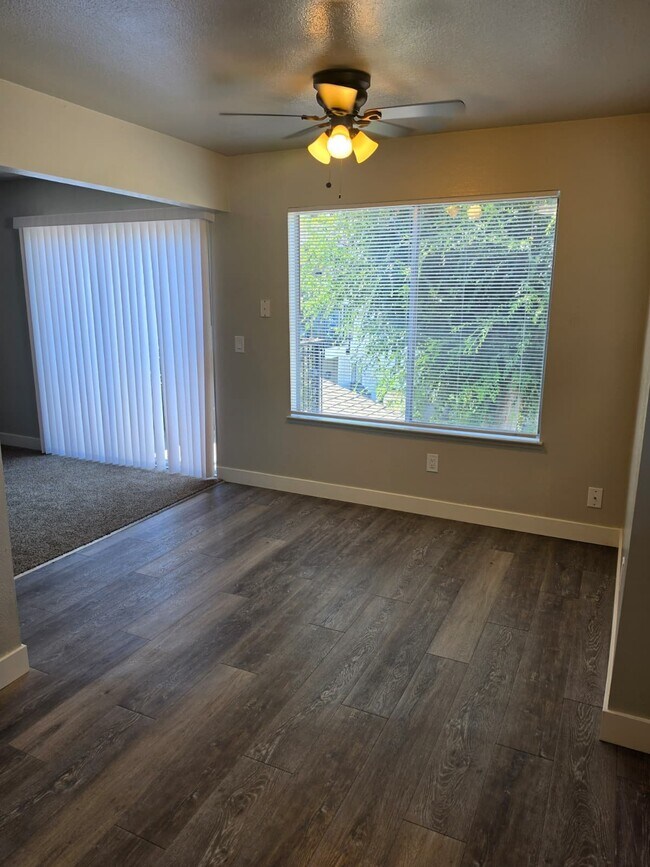 Foto del edificio - 4264 N Bengston Ave