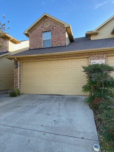 Foto del edificio - 118 Barrington Ln