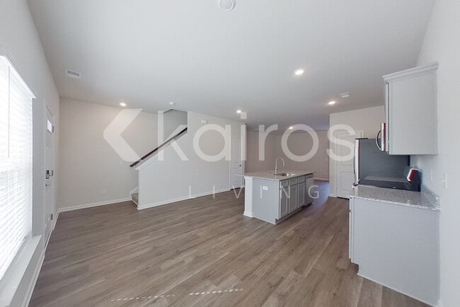 Foto del edificio - 2453 Banyan Cir