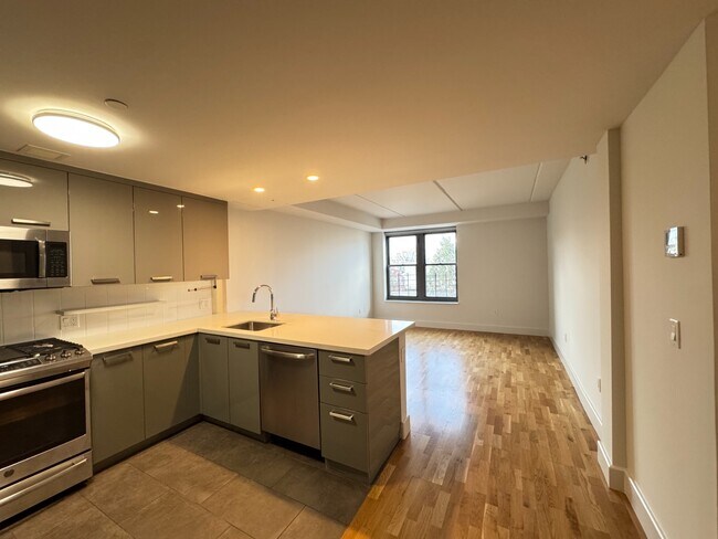 Foto del edificio - 310 Clarkson Ave
