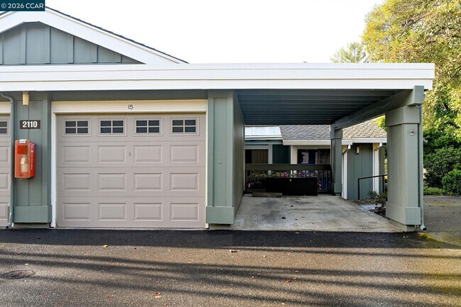 Foto del edificio - 2110 Cactus Ct