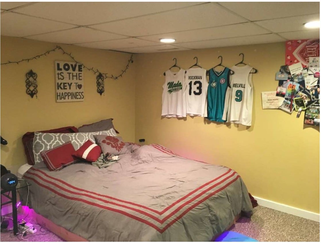 Building Photo - 1523 College Ave