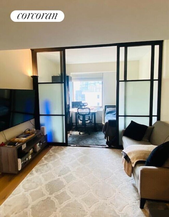 Foto del edificio - 25-21 43rd Ave