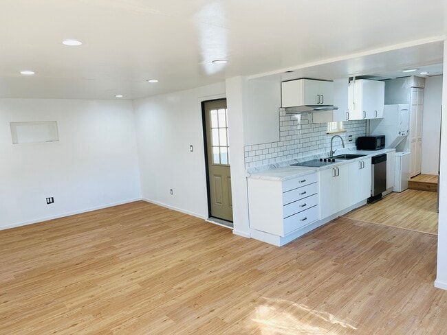 Building Photo - 5640 23rd Ave SW