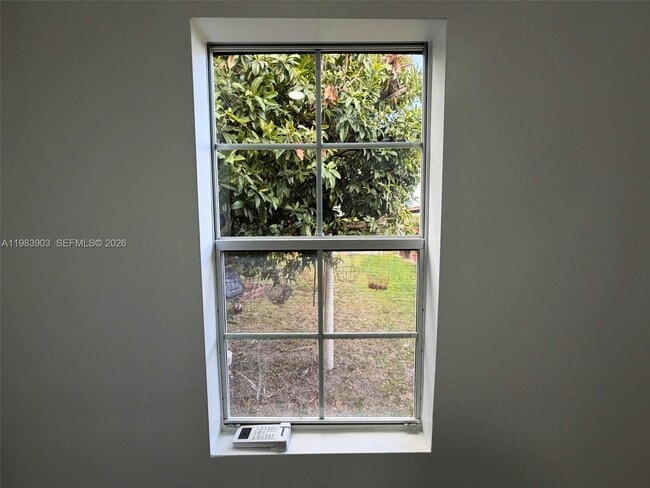 Building Photo - 9255 SW 43rd Terrace