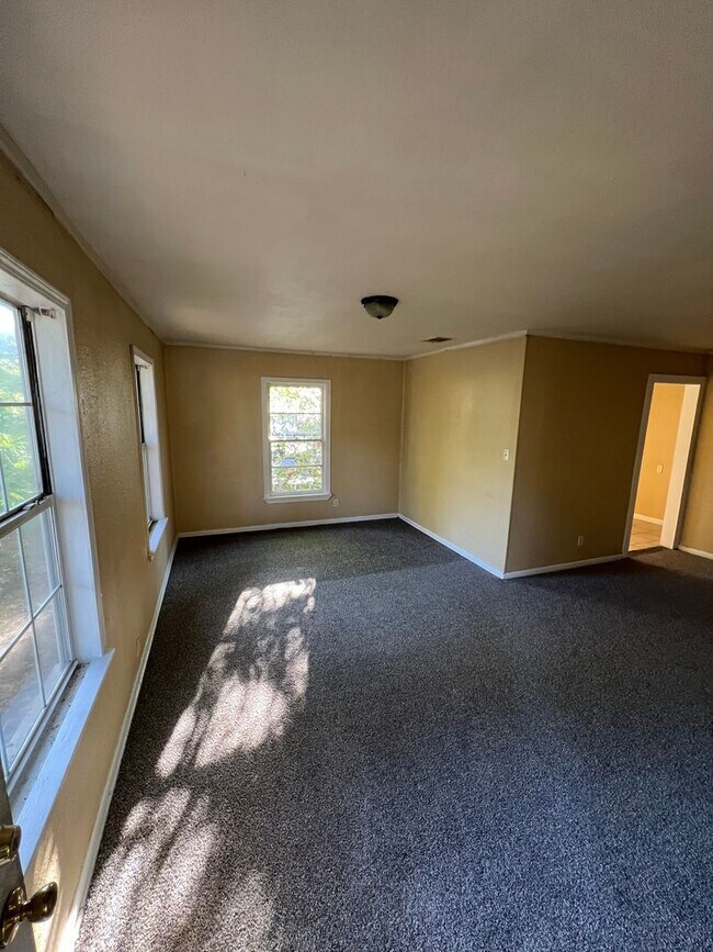 Foto del edificio - 2 bed/1bath