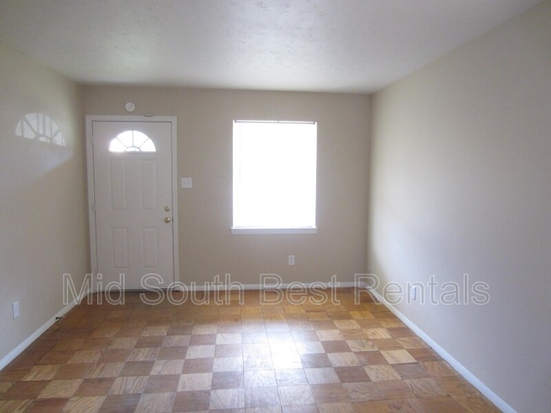 Building Photo - 2254 Tim Tam Ave