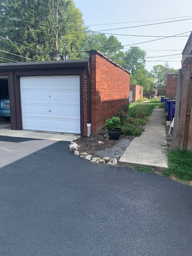 Building Photo - 2018 Harwitch Rd