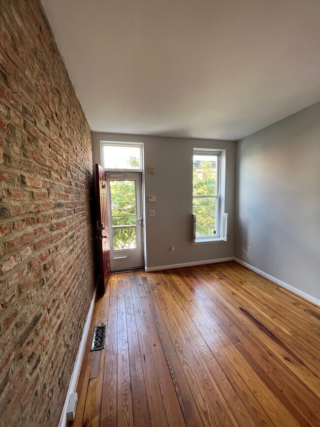 Building Photo - 627 Harvey St