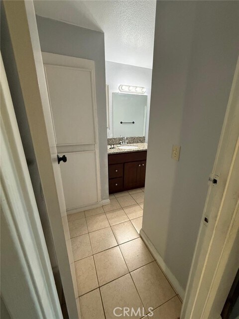 Foto del edificio - 12835 10th St