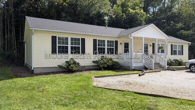 Building Photo - 1103 Maple St