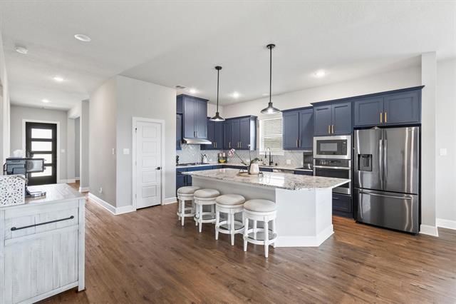 Building Photo - 3817 Stonewood Dr