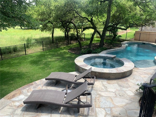 Building Photo - 118 Escavera Cove