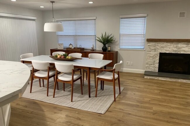 Foto del edificio - 1313 Lawton Ave