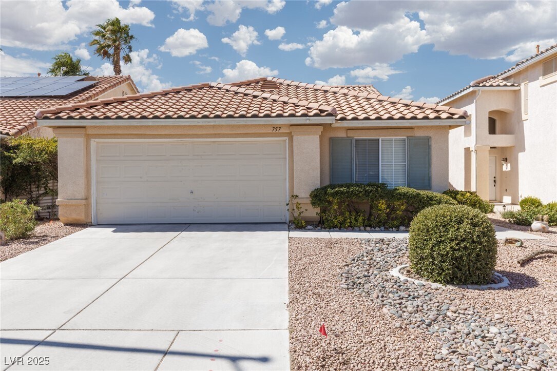 Primary Photo - 757 Roddenberry Ave