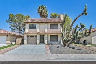 Building Photo - 370 Manzanita St