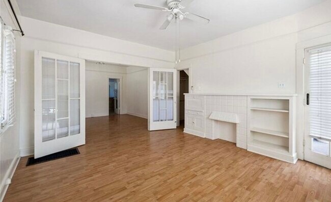 Habitación amplia - 4447 E 4th St