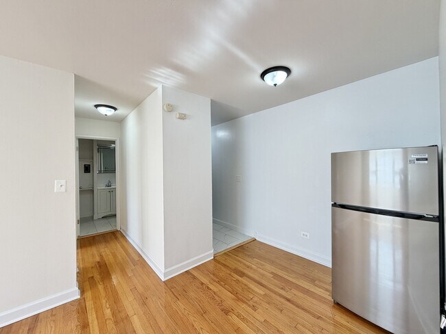 Foto del edificio - 6830 N Sheridan Rd