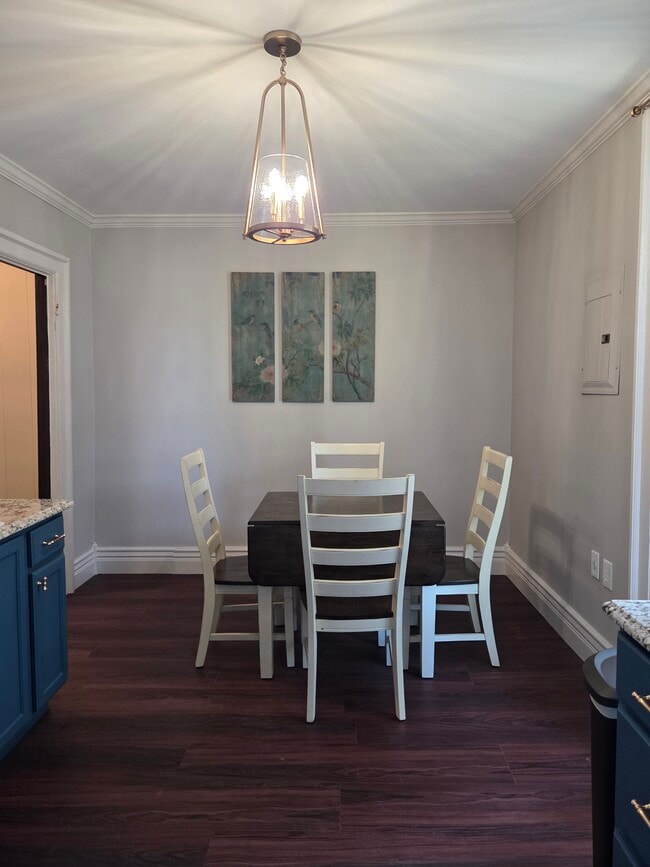 Seating dining area. - 403 W Flower St