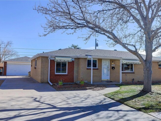 Building Photo - 2 Bedroom Single Family Home in Wheat Ridge