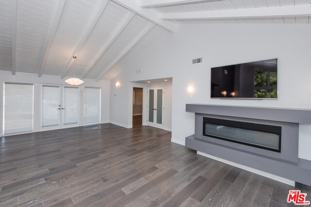Fireplace living room - 17960 Tramonto Dr