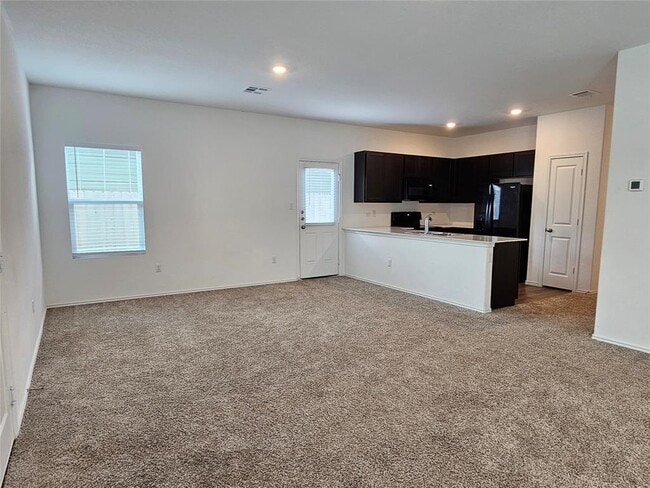 Building Photo - 308 Freshwater Dr
