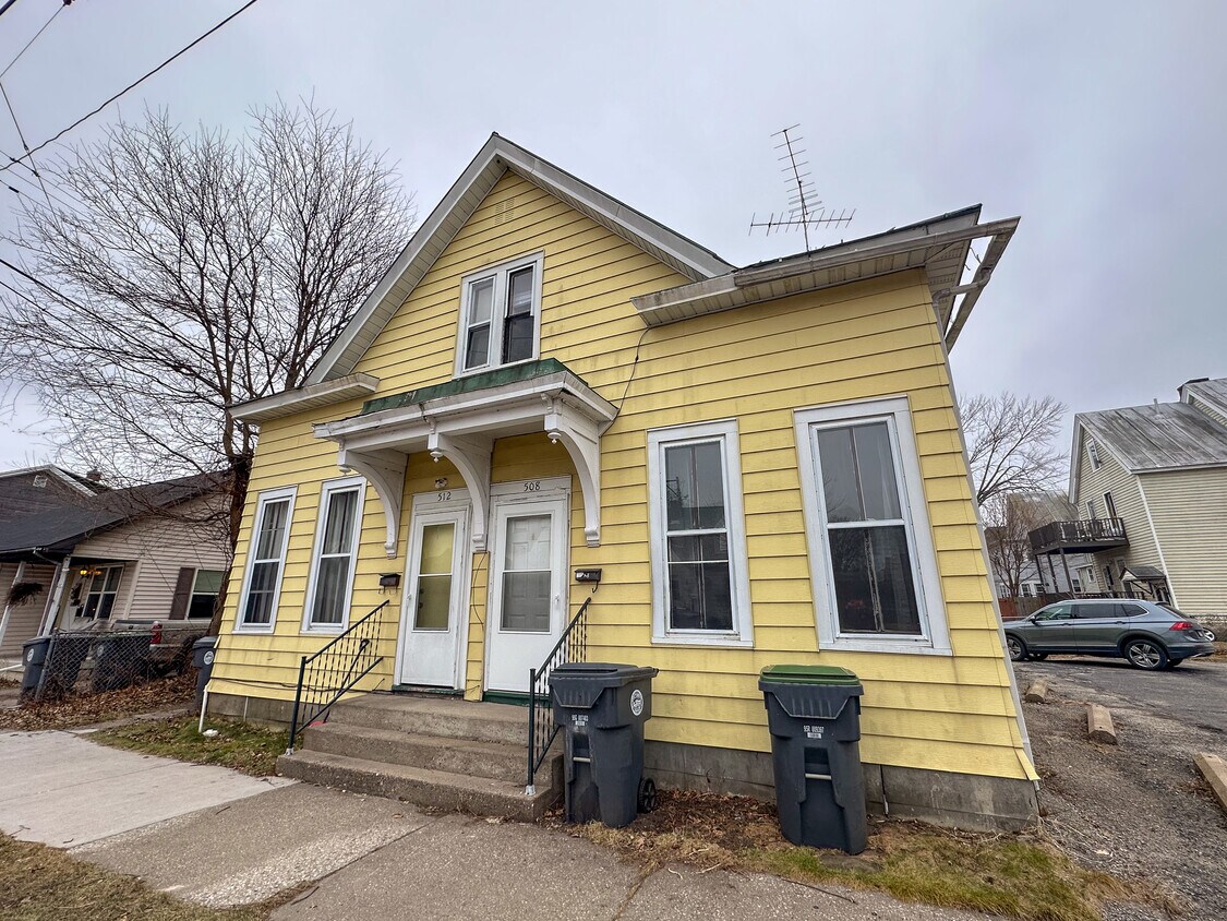 508 Division St, La Crosse, WI 54601 Townhome Rentals in La Crosse WI