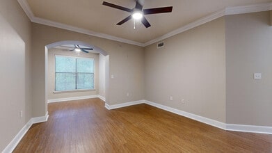 Interior Photo - THIRTY377