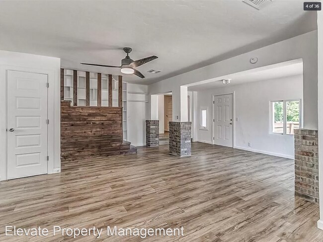 Building Photo - 3 br, 2.5 bath House - 1400 NW 92nd