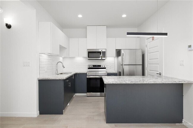 Foto del edificio - 9 E Yuma Ave