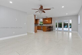 Building Photo - 6305 SW 93rd Pl