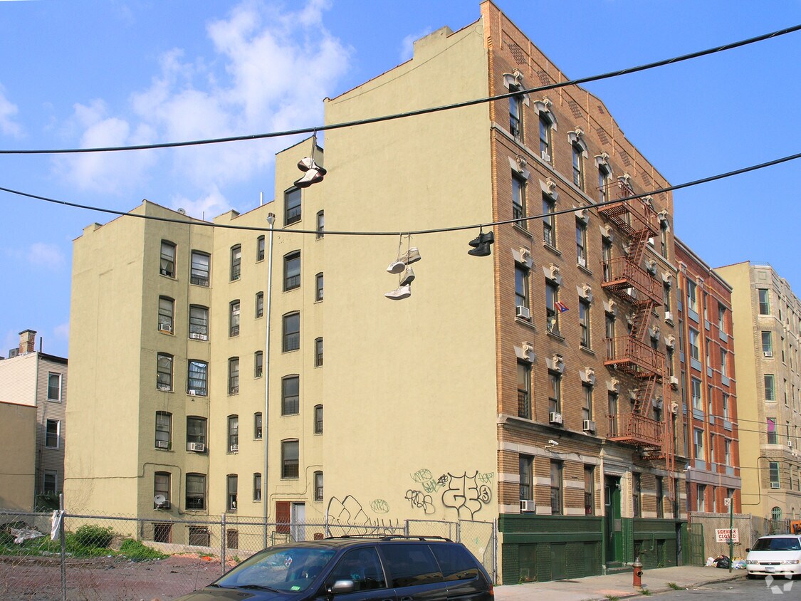 615 E 189th St - 381 E 160th St