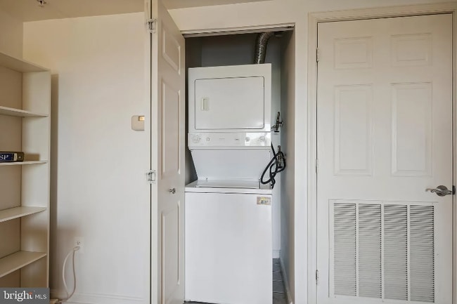 Photo - 3101 N Hampton Dr Apartment