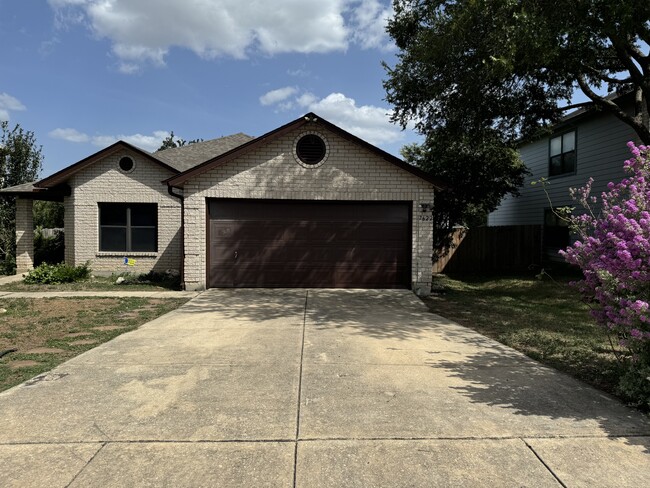 Building Photo - 7622 Forest Vale