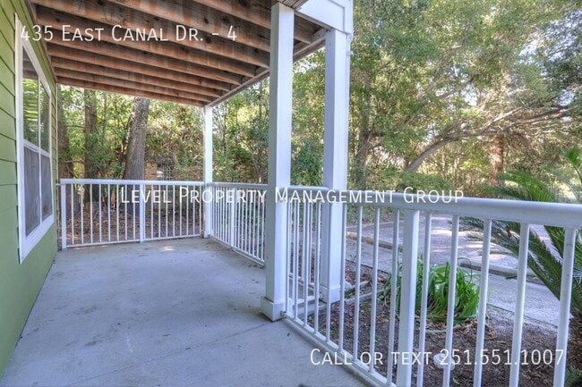 Foto del edificio - 435 E Canal Dr