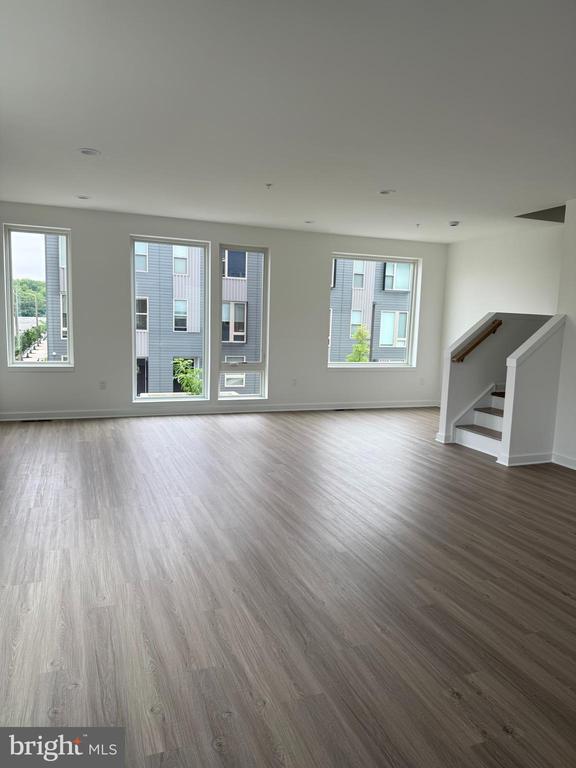 Foto del edificio - 3000 Riseview Ln