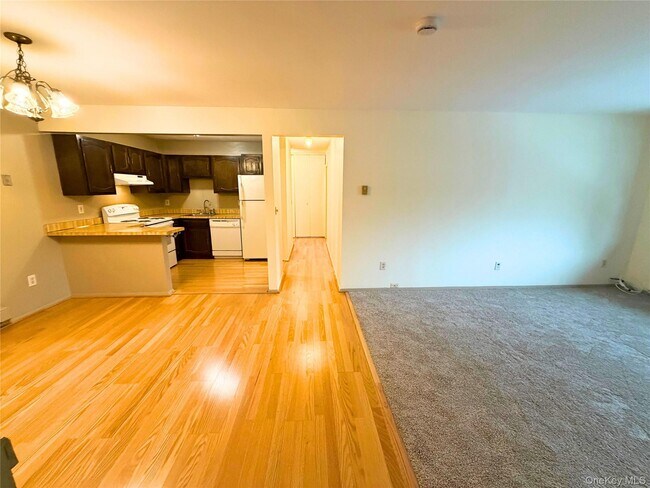 Foto del edificio - 11 Patterson Village Ct