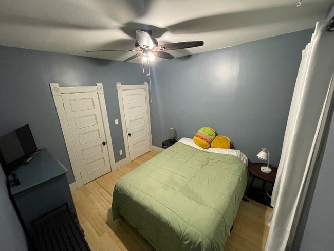 Building Photo - 183 Connors St