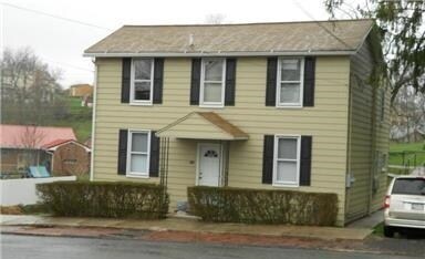 Primary Photo - 496 Williams St